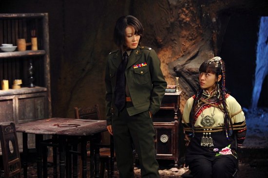 刘雨鑫《 绝地刀锋 》变装饰演特工过足女侠隐_