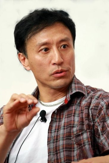 微讯：王洛勇《焦裕禄》杀青赶赴北京补后期录音