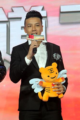 《铁道飞虎》吴永伦要与成龙一起“干票大的”