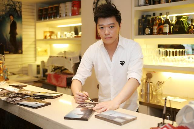 薛汀哲携新专辑回宁 音乐会场面火爆一票难求