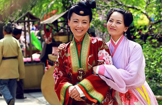 强势老妈精灵<em>女儿</em> 曹曦文<em>邓萃雯</em>母女档受欢迎