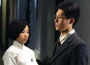 《秋之白华》诗意爱情更浪漫 董洁窦骁暧昧动人