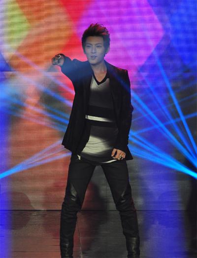 《应用宝典》陈翔公布择偶标准 拼酒壮胆拍吻戏