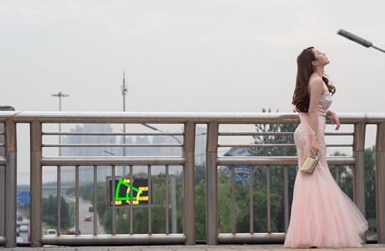 《有种你爱我》上映 谈莎莎化身年轻母亲白雪