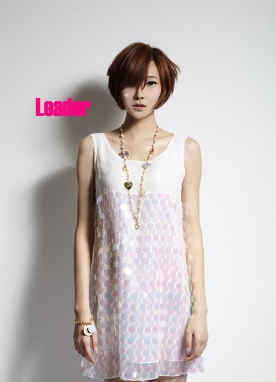 陆瑶新歌强势出击 《青蛇》成百万手机预置歌