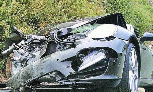 林赛·罗韩车祸豪车被撞烂 没酒驾疑煞车不及