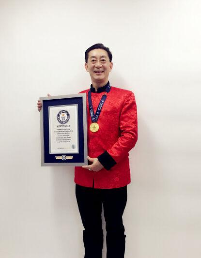 六小龄童获吉尼斯世界纪录 但不是因为演孙悟空