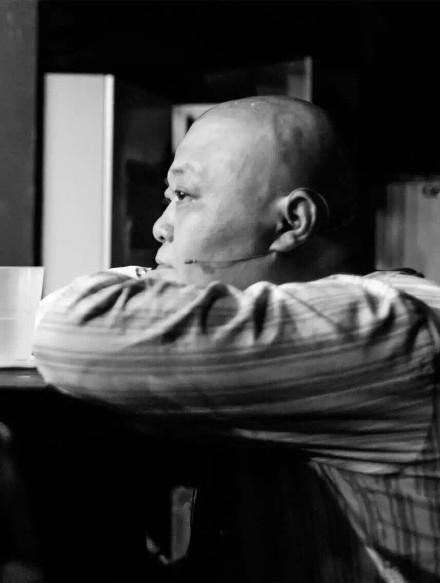 蜜三刀主唱雷骏心脏病去世 曾演唱国安球迷之歌