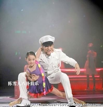  李连杰前妻 黄秋燕艰难生活 