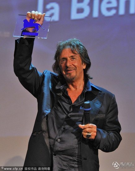 影帝阿尔·帕西诺荣归故里 获颁终身荣誉大奖