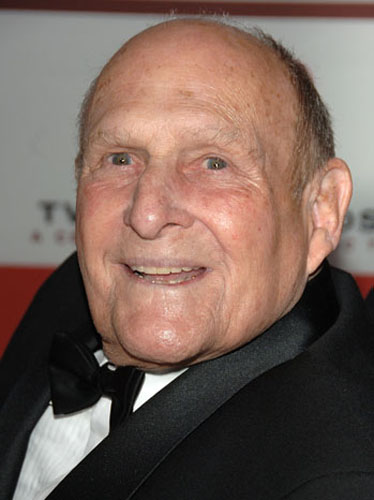 美国老牌制作人威廉姆·阿什尔逝世 享年90岁