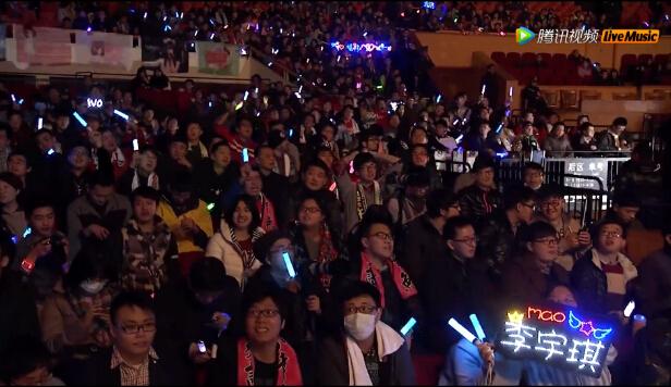 SNH48开唱揭晓30首热门金曲 2015拍摄泳装MV