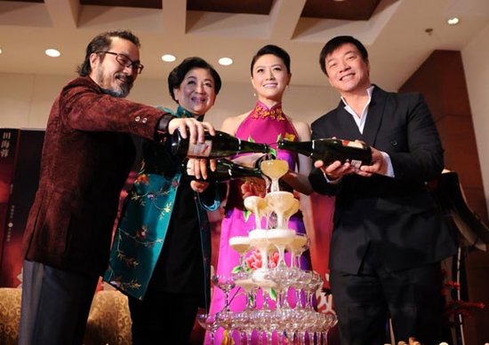 《花灯满城》首曝海报 鲍起静田海蓉掀姨太大战_娱乐_腾讯网