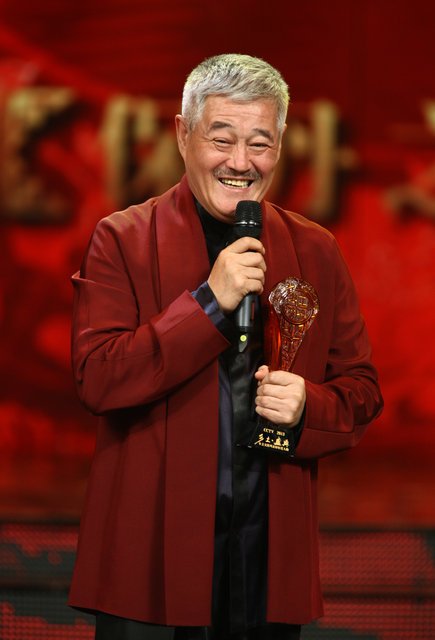 赵本山首度回应“只导不演”：我的优势还是演