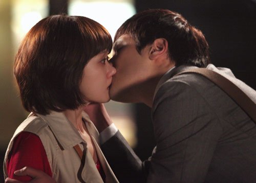 韩国电视剧《童颜美女》中,张