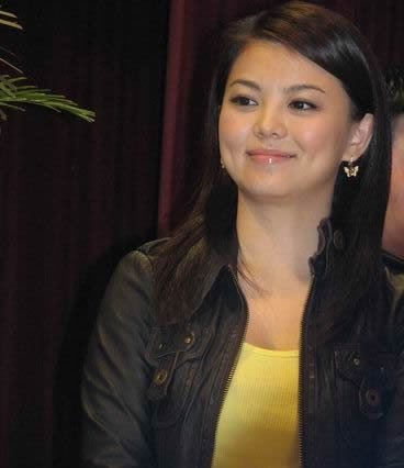 李湘忙瘦身抱怨奶粉贵 蓄势春节前后复出荧屏