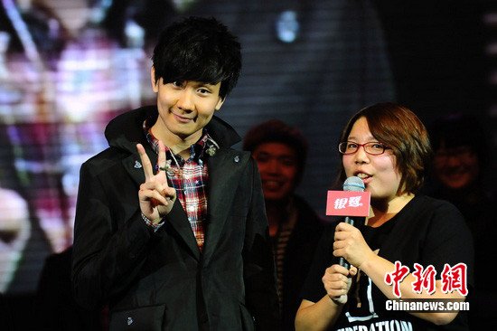 林俊杰歌会卖萌+祝福selina与老公相亲相爱