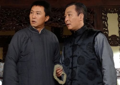 钱波《全家福》被赞敬业 称与吴刚飚戏过瘾