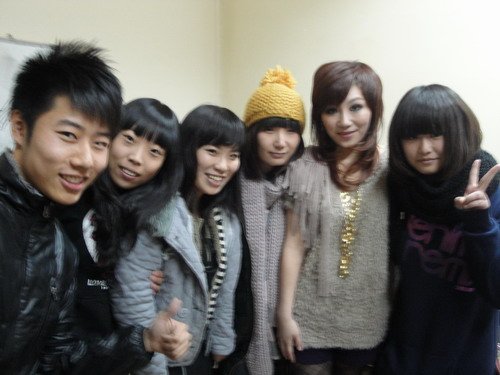 乖乖<em>空姐</em>黄馨可独特嗓音变音乐hing客_娱乐