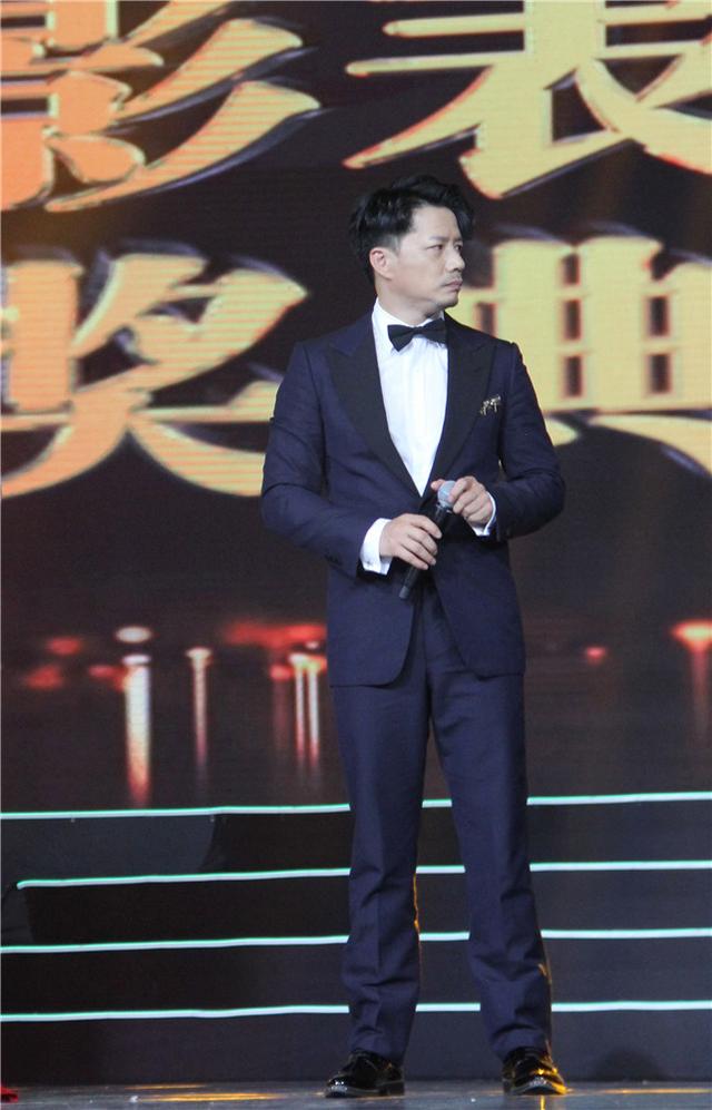 段奕宏再获表演艺术学会奖 在职业演员路上前行