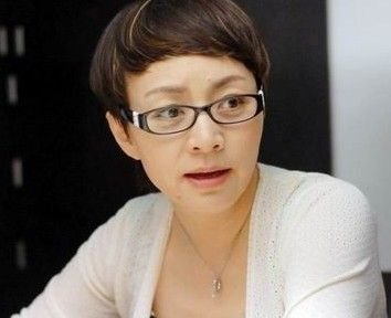 宋丹丹否认暗讽李小璐排场大:更年期甭理我