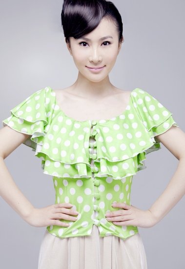 从大学生到交际舞女 石天琦《雾都》为爱沦落