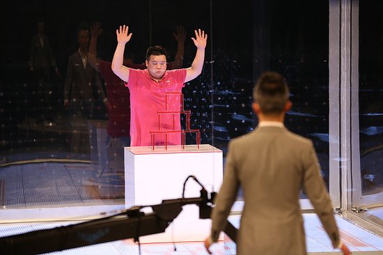 最佳女婿成明星 “熊猫男”因《梦立方》走红