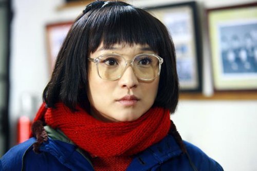 吕丽萍《傻春》完美演绎"心机母亲"