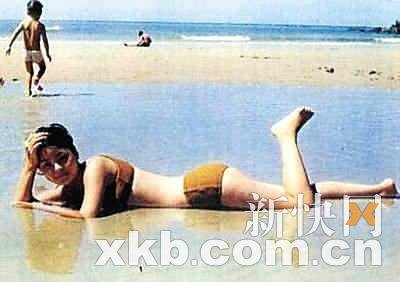 邓丽君逝世15周年 与好友林青霞比基尼旧照曝光【图】
