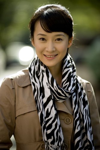 尹媗《天行健》下苦功 挑灯夜读《林徽因传》