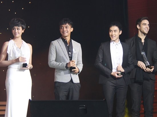 《新还珠》获颁十大剧集 主演包揽新锐偶像