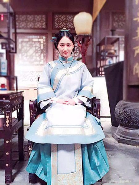 司珂华《冯子材》杀青 钟情芍药难舍难别