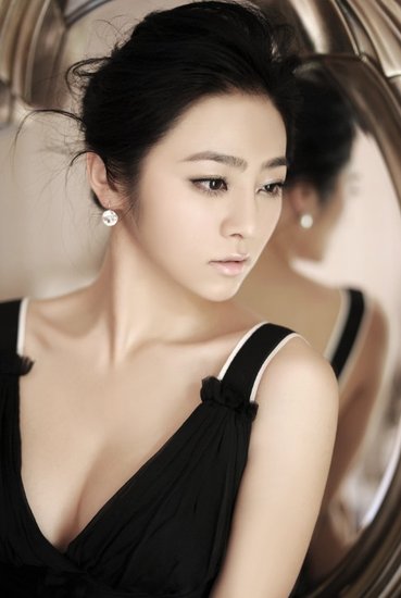 《智者无敌》热播 小 斯琴高娃 为陈宝国舍生取