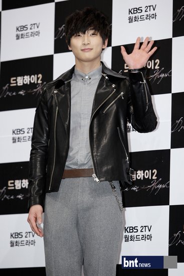 2AM郑珍云高俊熙加盟《我结4》 演绎新夫妇