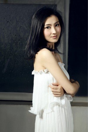 斓曦《下辈子》嫁陈昭荣 变身年代"心机女"