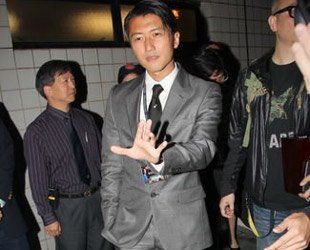 Nicholas Tse, wie der CEO ging an Uni-Vorlesungen leugnen neue Romanze