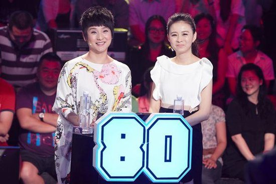 孔琳做客《年代秀》 携手周瑾上演闯关大战