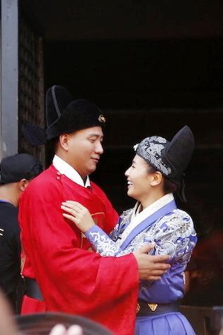 刘涛空降《爸爸去哪儿》 变锦衣卫与胡军再聚首