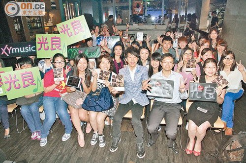 光良自资专辑已回本 编辑手机App方便歌迷下载