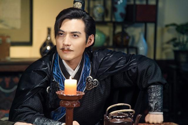 《五鼠闹东京》热播 严屹宽多重身份轮番曝光