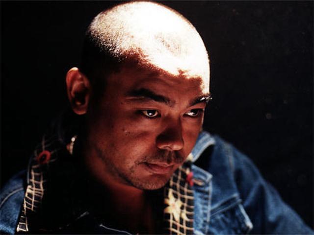 《暗花》:一个十几年都没回过澳门的老头子