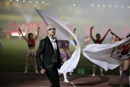 平安连续三年唱响中超开幕式 燃爆五万人体育场