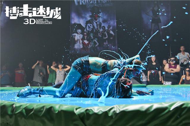 《搏击迷城》曝角色海报 精分陈伟霆PK搏击天团