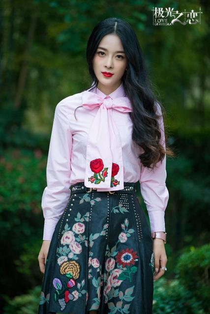 赵韩樱子关晓彤抢角 《极光之恋》一姐之争开启