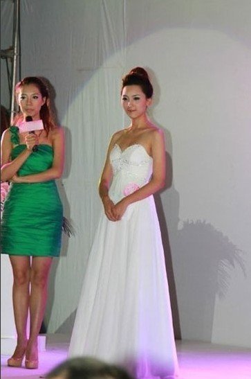 <em>福州</em>环球小姐潜规则干爹了?(组图)_娱乐_腾