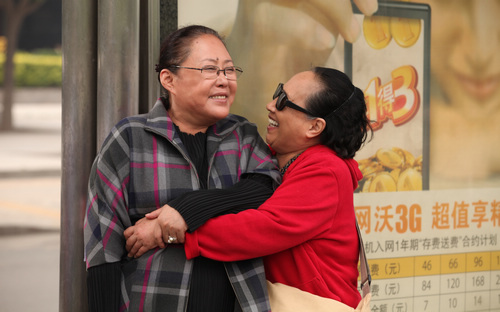 斯琴高娃儿子过继孙桂田 《房战》促成姐妹花