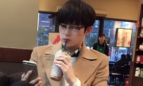 董力凭借姨妈的偷拍照走红网络。 董力凭借姨妈的偷拍照走红网络。