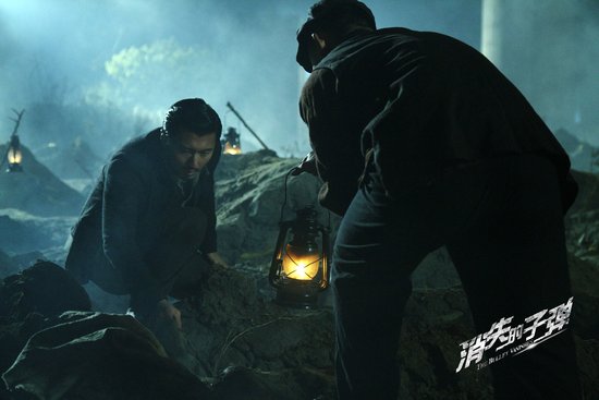 《消失的子弹》谢霆锋刘青云重口味 半夜探腐尸