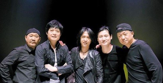 黑豹26年兴衰:窦唯恋王菲离队