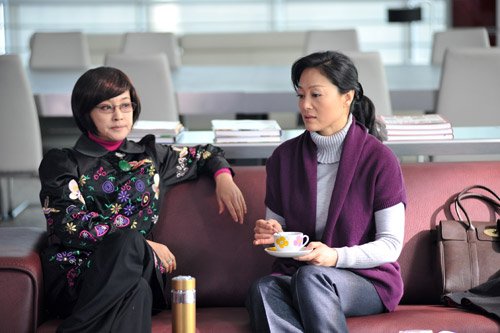 《红玫瑰黑玫瑰》开播 刘晓庆王姬高手过招